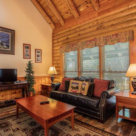 Вілла Great Wolf Cabin In Pigeon Forge! Екстер'єр фото