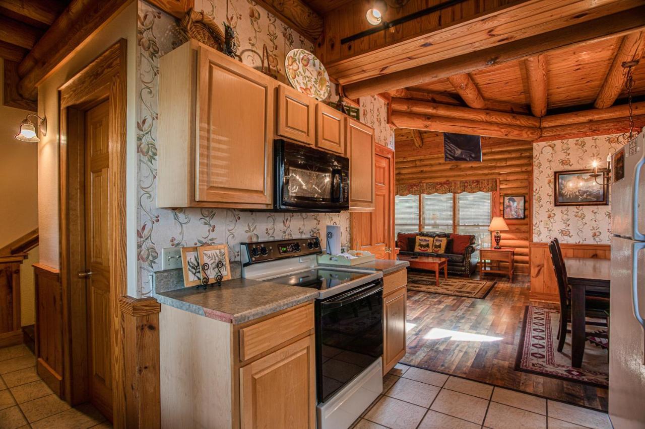 Вілла Great Wolf Cabin In Pigeon Forge! Екстер'єр фото