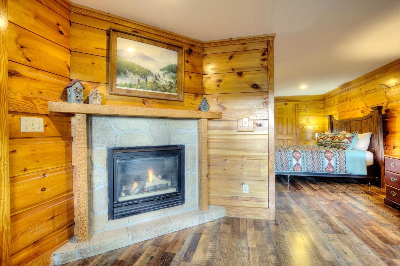 Вілла Great Wolf Cabin In Pigeon Forge! Екстер'єр фото