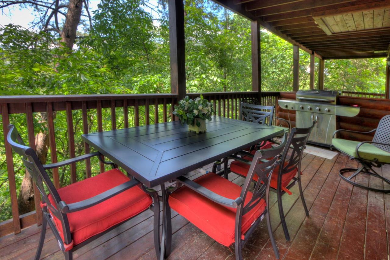 Вілла Great Wolf Cabin In Pigeon Forge! Екстер'єр фото