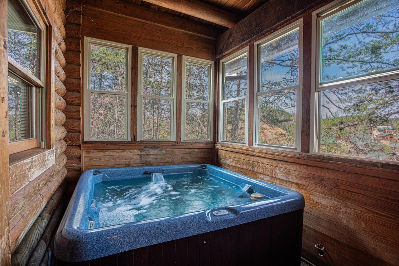 Вілла Great Wolf Cabin In Pigeon Forge! Екстер'єр фото